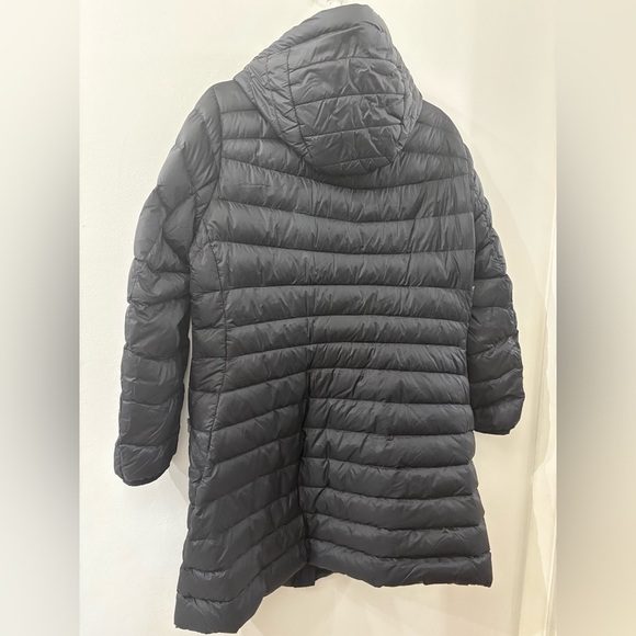 Lands' End Classic Black lightweight pack able puffer coat - size LP - Picture 6 of 6